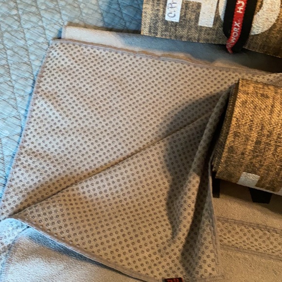 Hotworx Other Hotworx Towel 1 Mat 1 Carrier Poshmark
